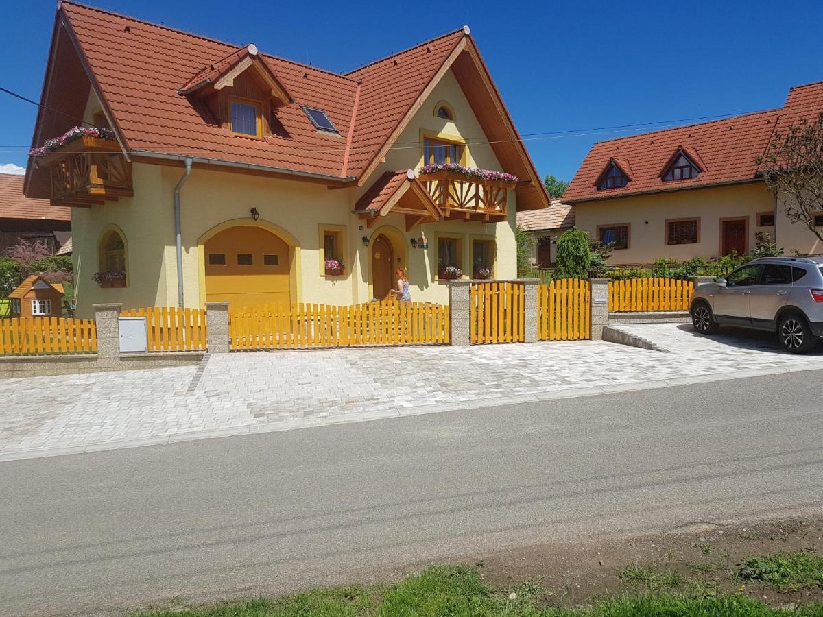 Apartament Zlty Dom Wierzbów Zewnętrze zdjęcie