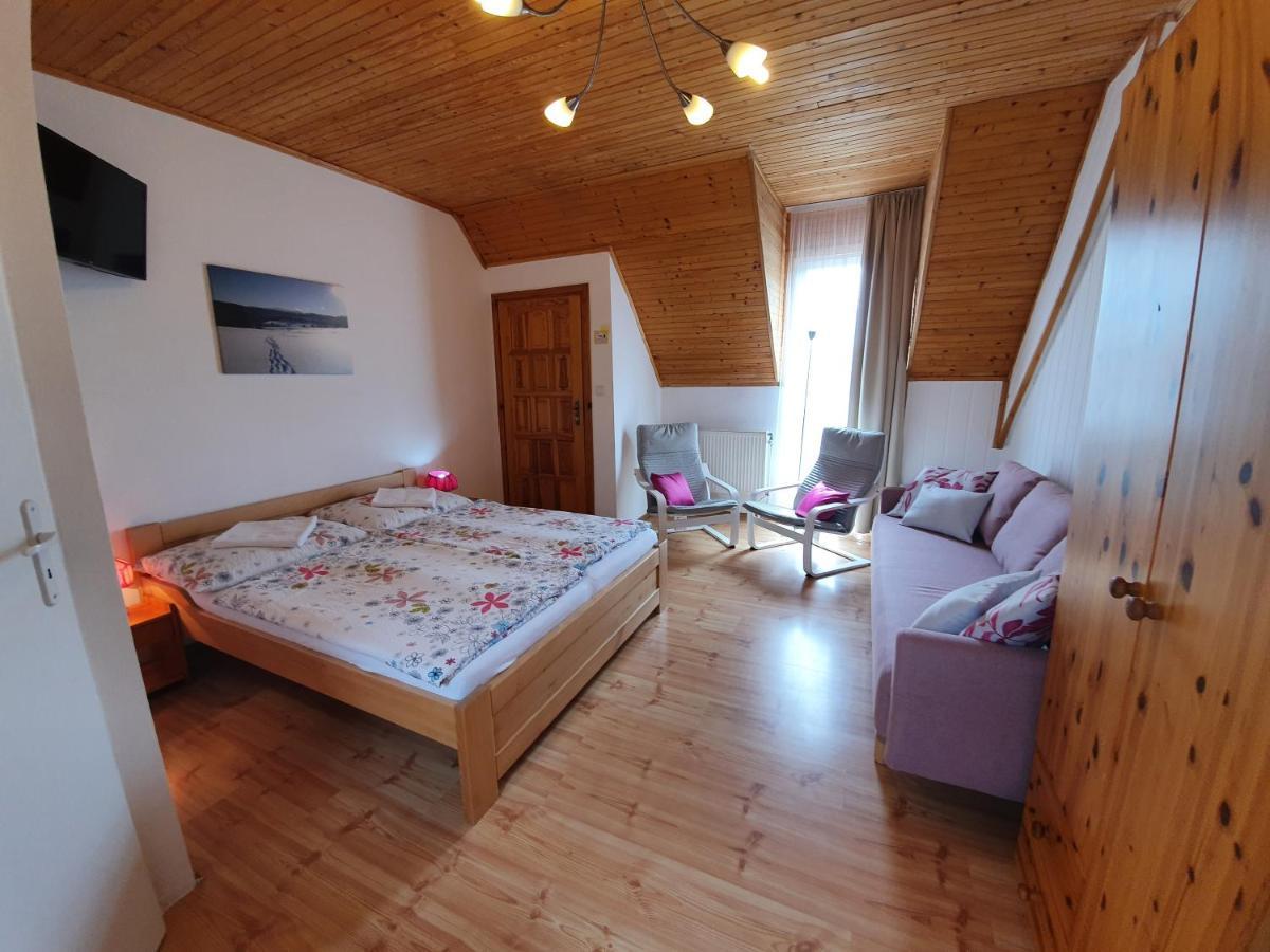 Apartament Zlty Dom Wierzbów Zewnętrze zdjęcie